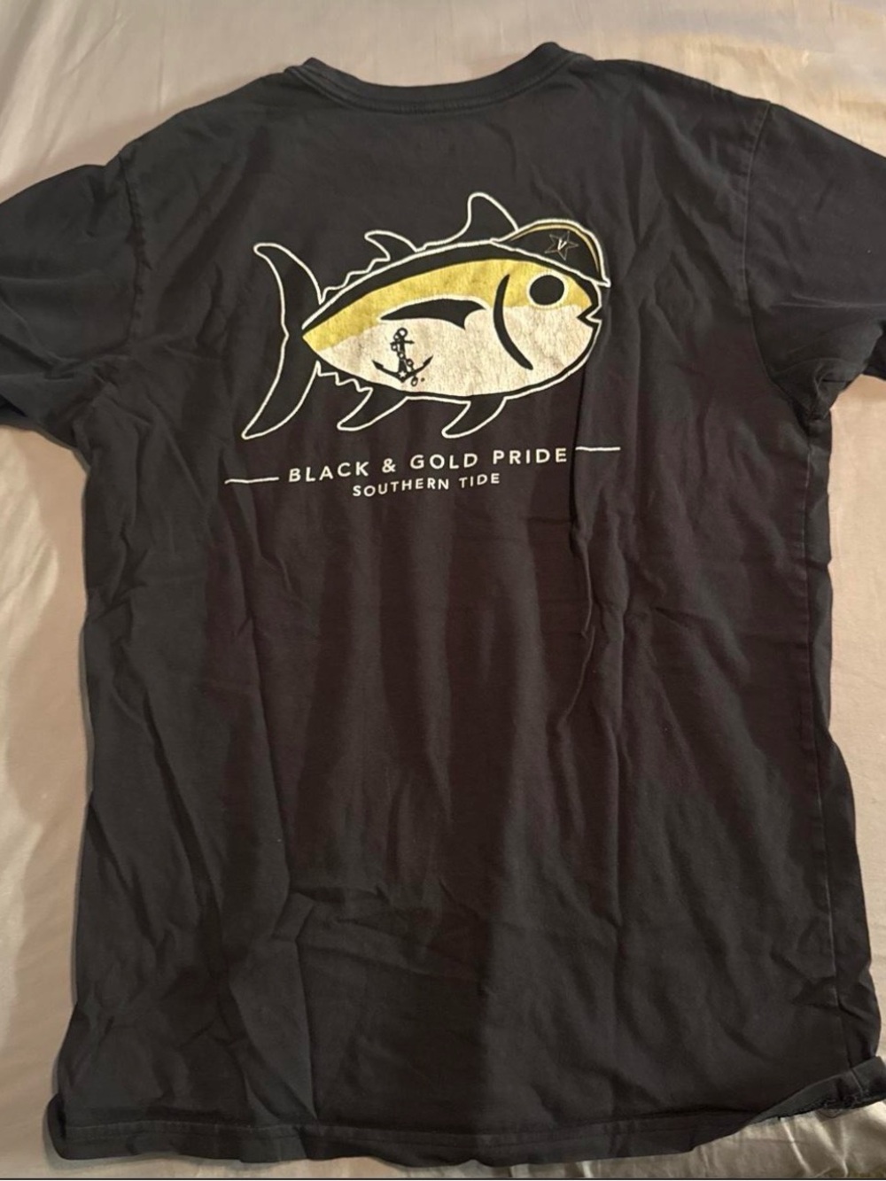 Southern Tide Black Short-Sleeve Pocket Tee with Yellow Star Logo - Picture 3 of 4